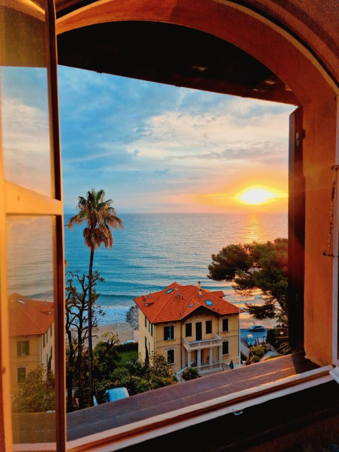 Apartamento The Shell - New Interior Look But Same Old Charme 200Mt From The Sea With Garden And Parking Nearby Imperia Exterior foto